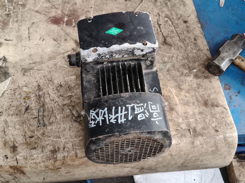 25D298 YVFEJ2系列变频调速专用三相电机 802机座 极数4